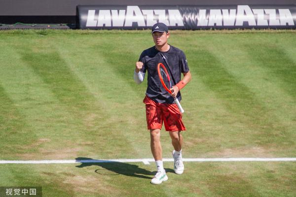 热情洋溢的 热情洋溢的