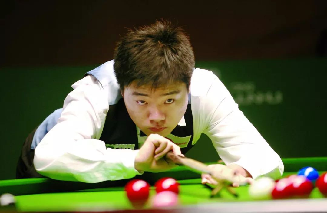 红黄牌的出 红黄牌的出