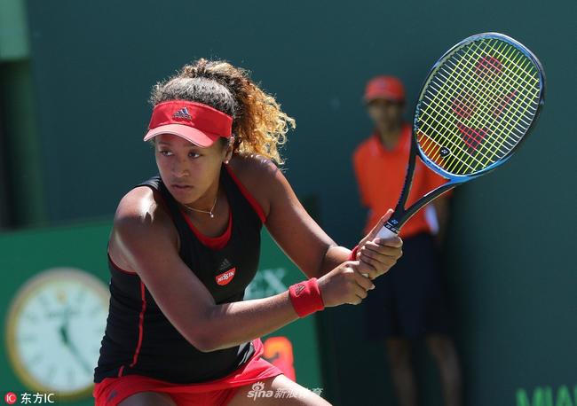 出示红黄牌 出示红黄牌