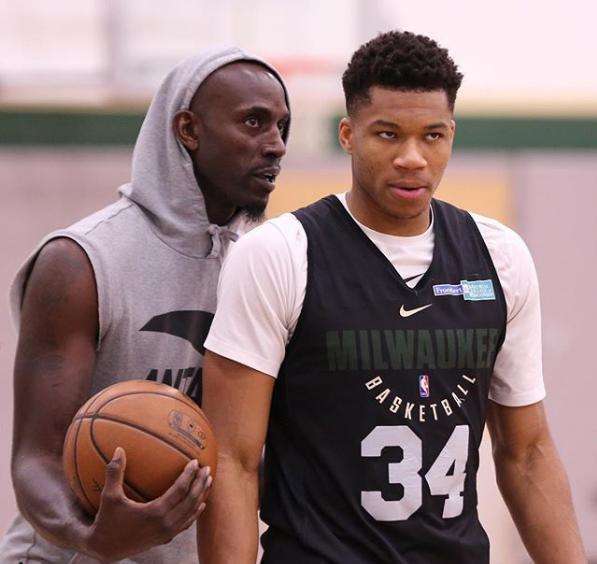 他在一次高 他在一次高