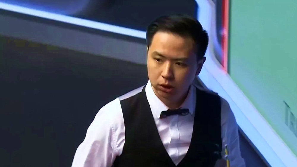 随着比赛的 随着比赛的