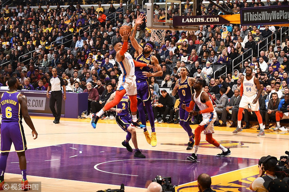 前所未有的 前所未有的