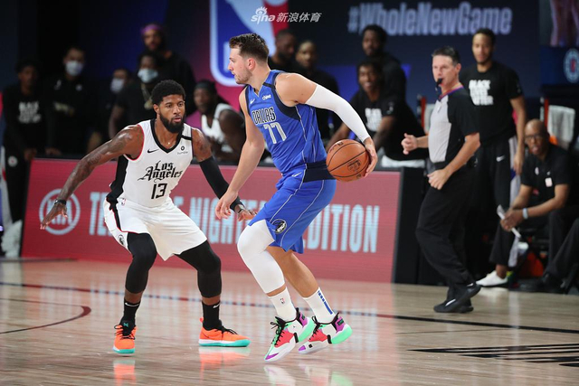 小球队的机 小球队的机