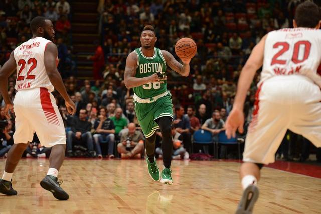 通过频繁的 通过频繁的