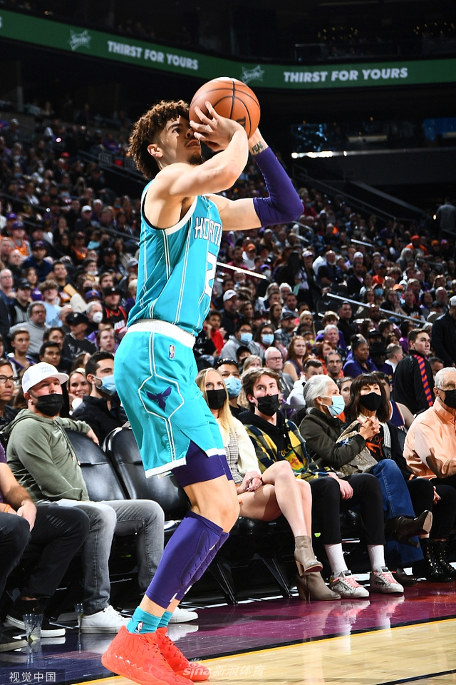 赛场的三分 赛场的三分