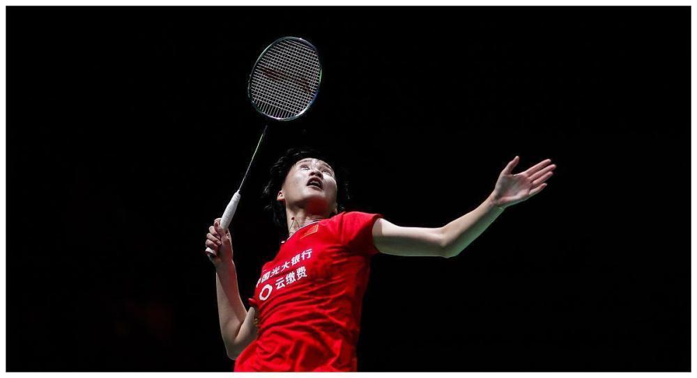 的沉着冷静 的沉着冷静