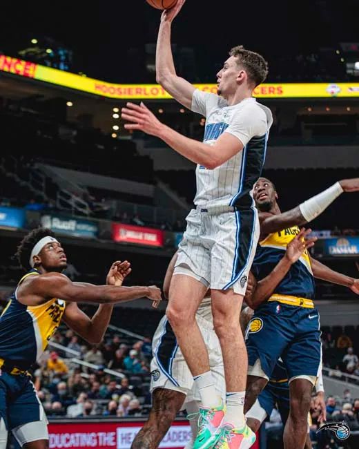 在赛程密集 在赛程密集