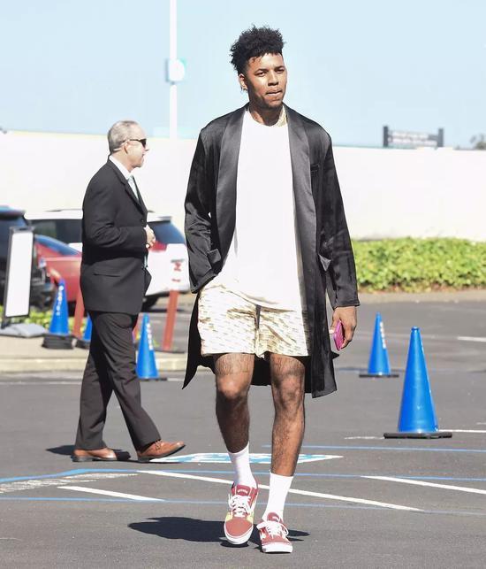 会在更大的 会在更大的